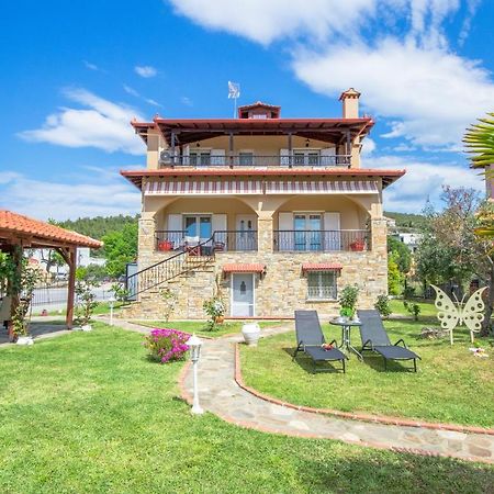Private 6-Bdrm Villa With Garden 150M To Beach Παράδεισος Εξωτερικό φωτογραφία