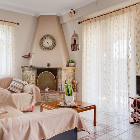 Private 6-Bdrm Villa With Garden 150M To Beach Παράδεισος Εξωτερικό φωτογραφία