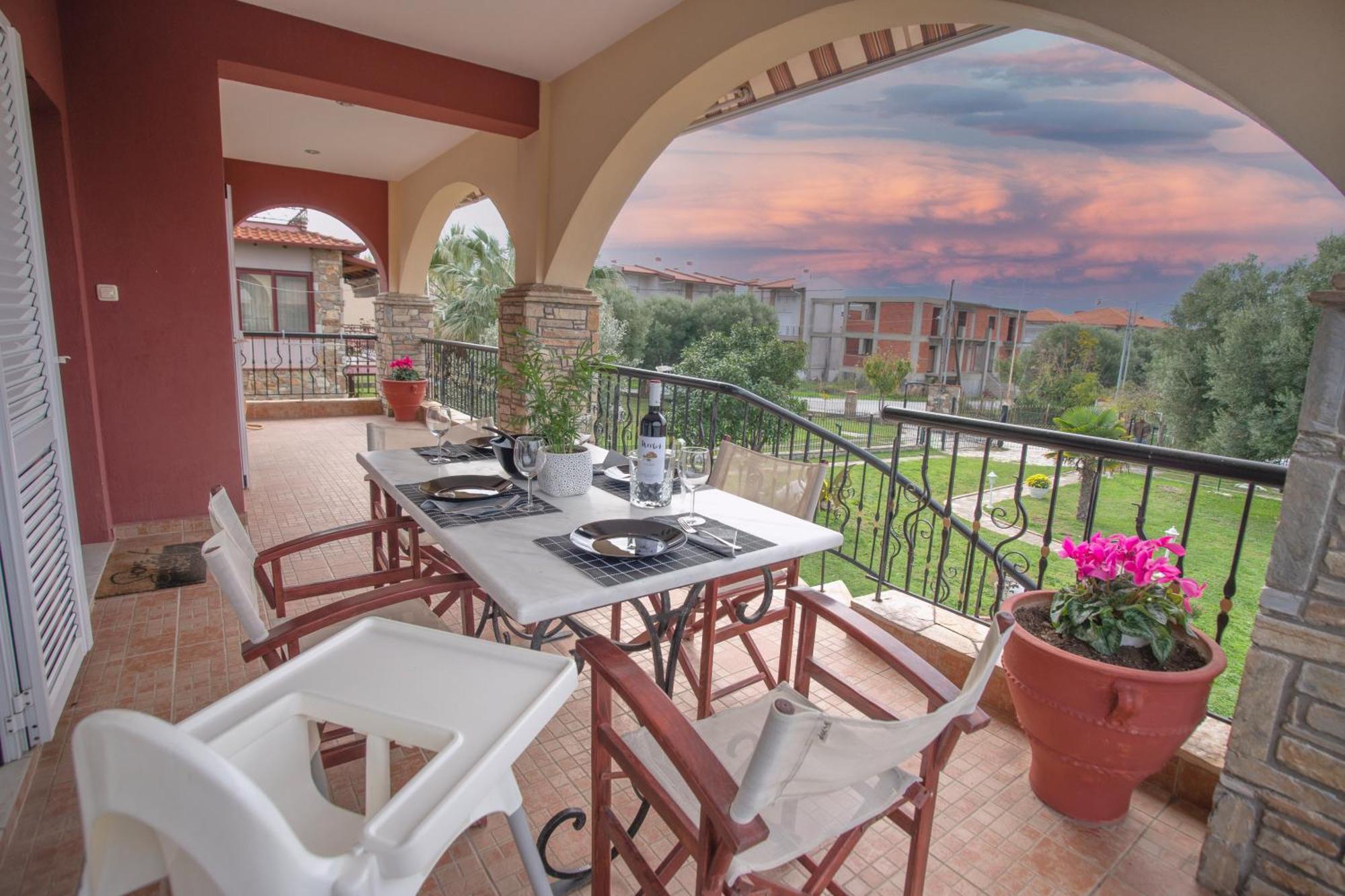 Private 6-Bdrm Villa With Garden 150M To Beach Παράδεισος Εξωτερικό φωτογραφία